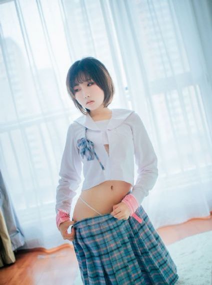 妻子在公司加班