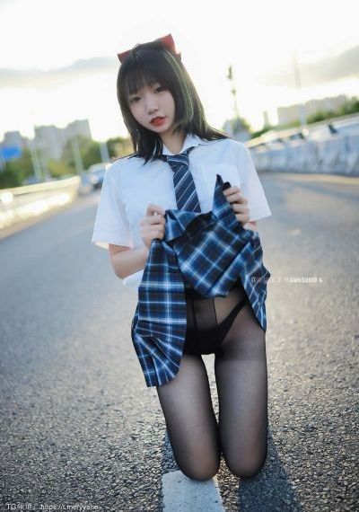 年轻漂亮的学生4